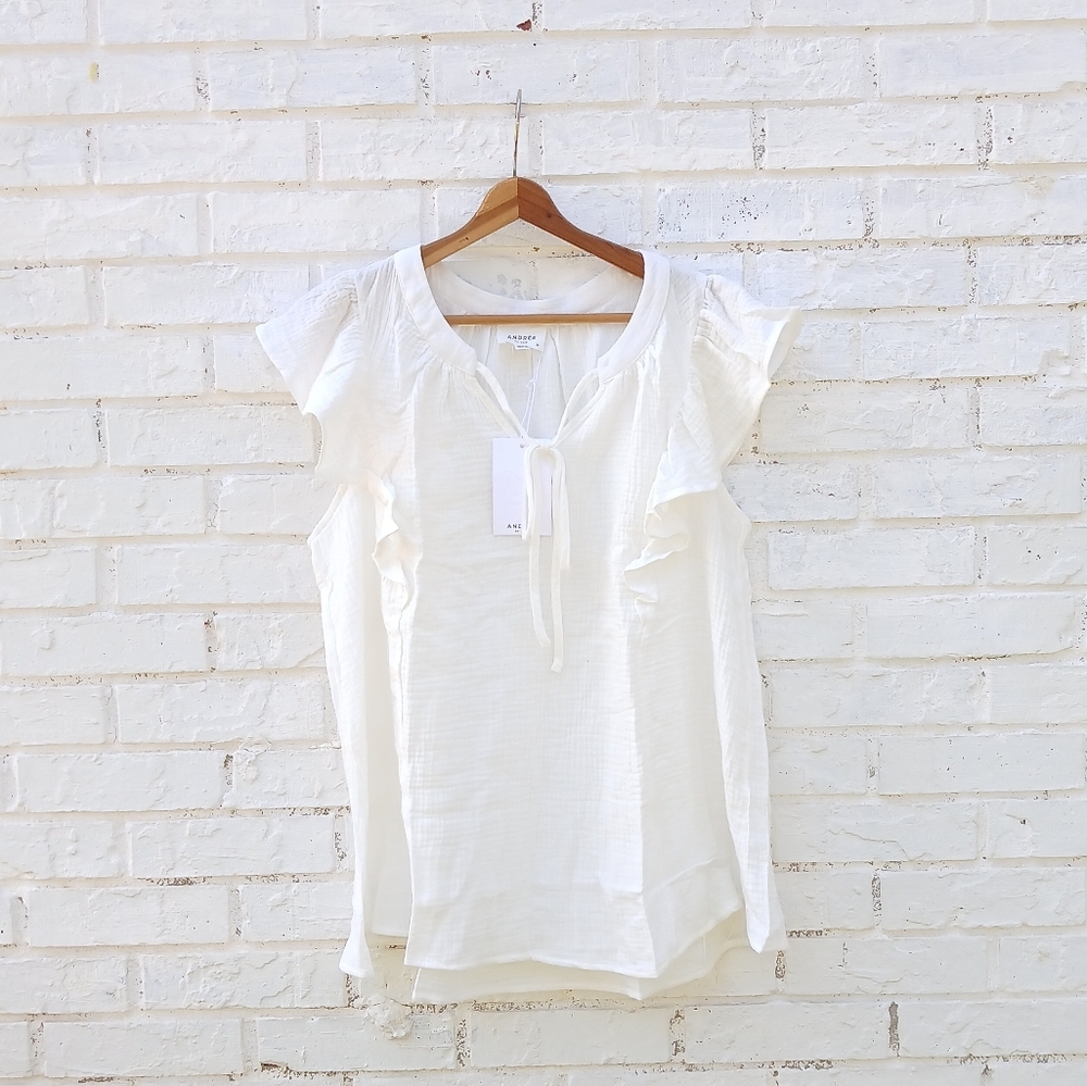 Andree By Unit White Flutter Sleeve Top 1X - image 2
